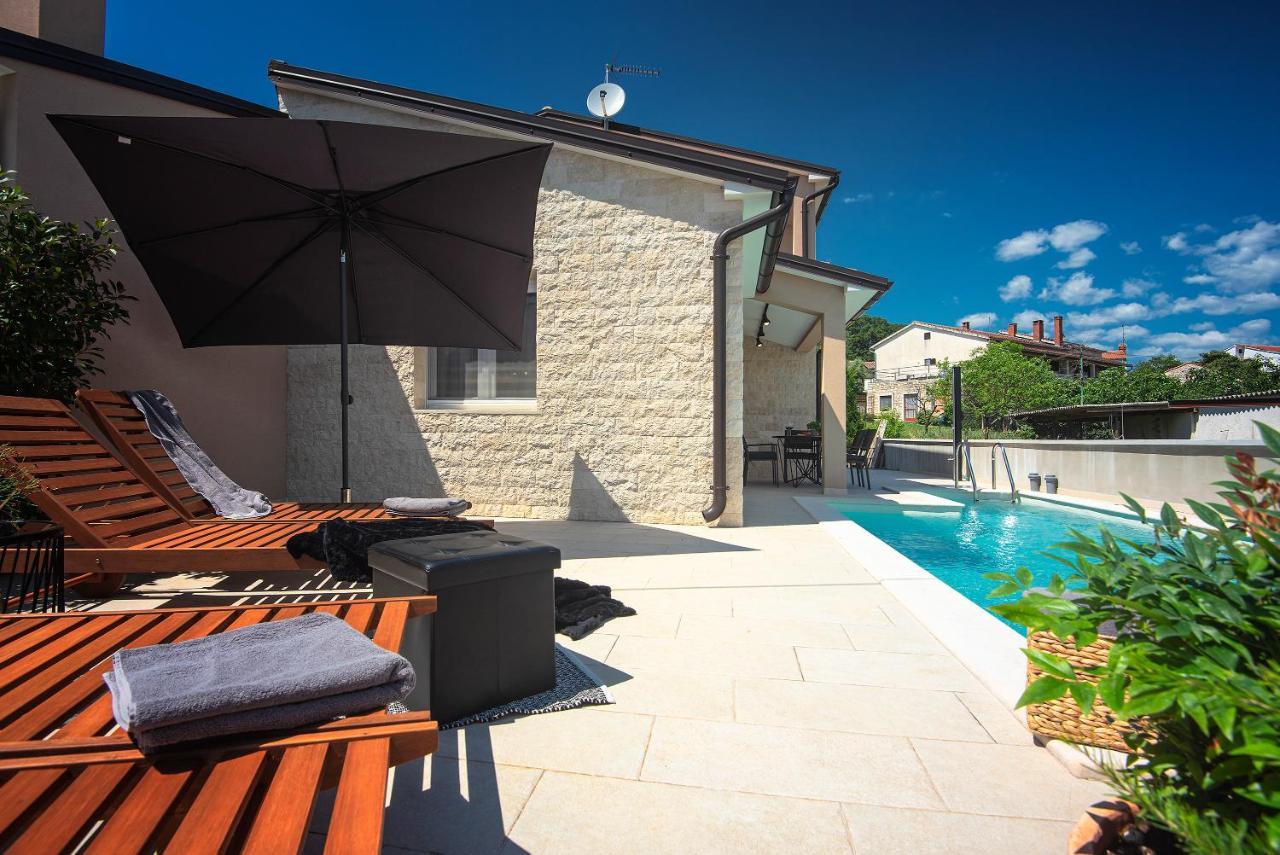 Vila Una With Private Pool Near Rovinj - Open 2022 Rovinjsko Selo Eksteriør bilde